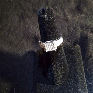 1/4 CTW diamond ring. Fine jewelry